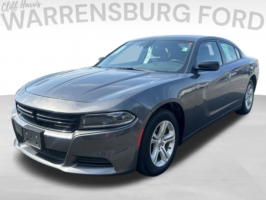 Used 2023 Granite Crystal Clearcoat Metallic Dodge SXT image 3