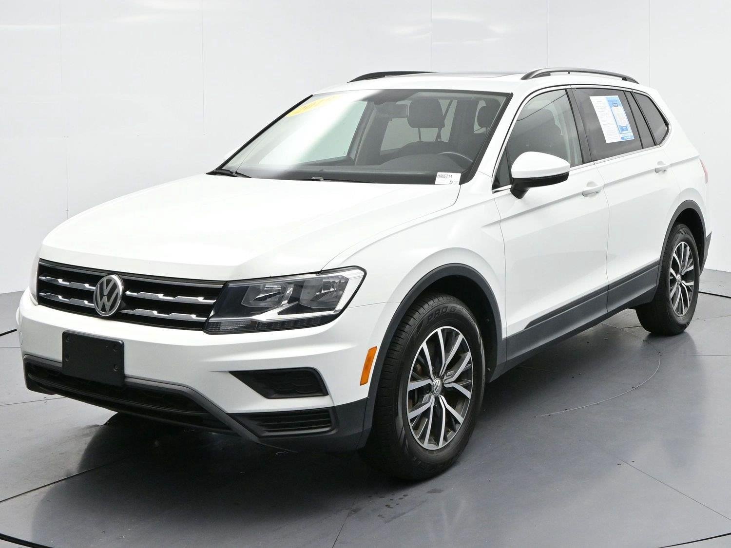 Used 2019 Pure White Volkswagen SEL image 3