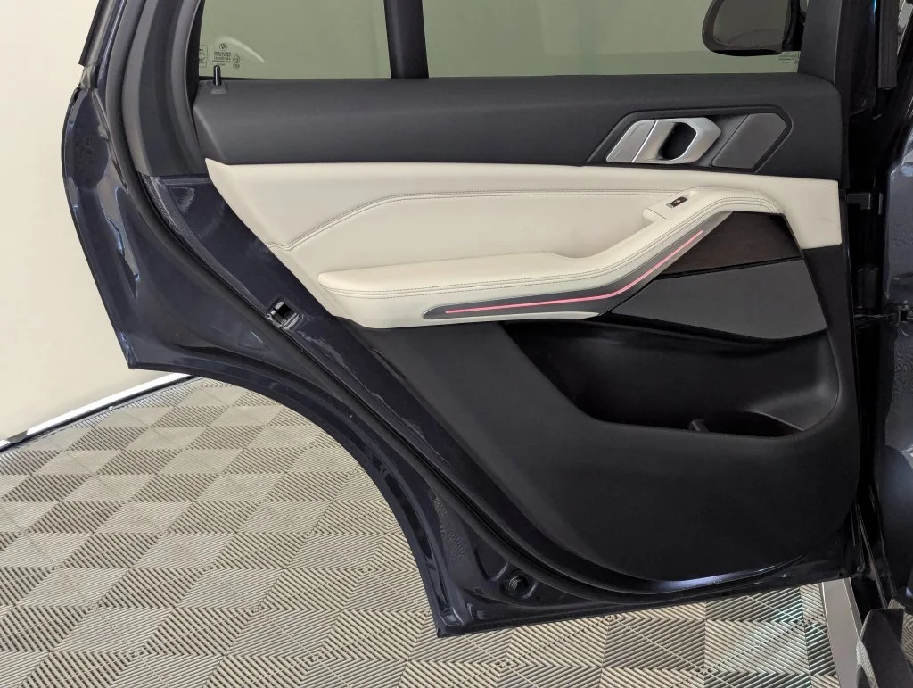 Certified Used 2019 Gray BMW xDrive40i image 58
