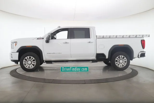 Used 2023 White GMC Denali image 9