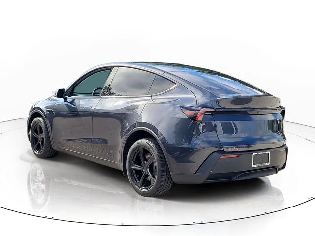 Used 2026  Tesla Long Range image 7
