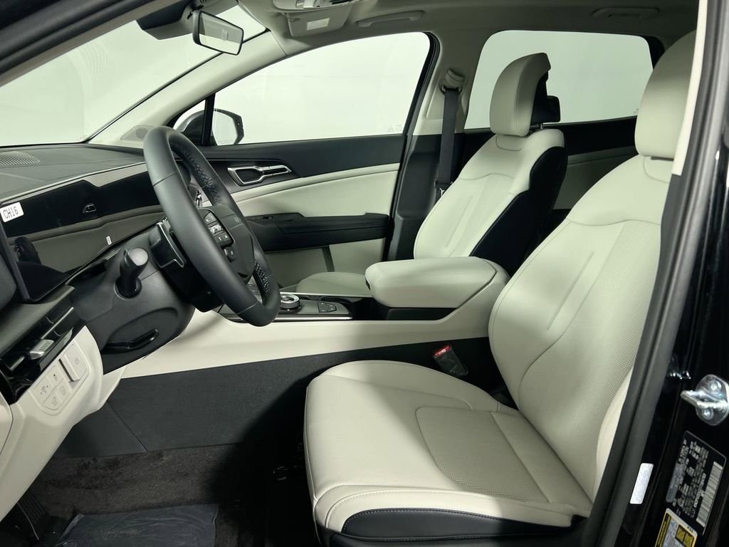 New 2026 Fusion Black Kia EX image 12