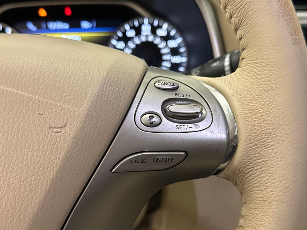Used 2017 Pearl White Nissan SL image 31
