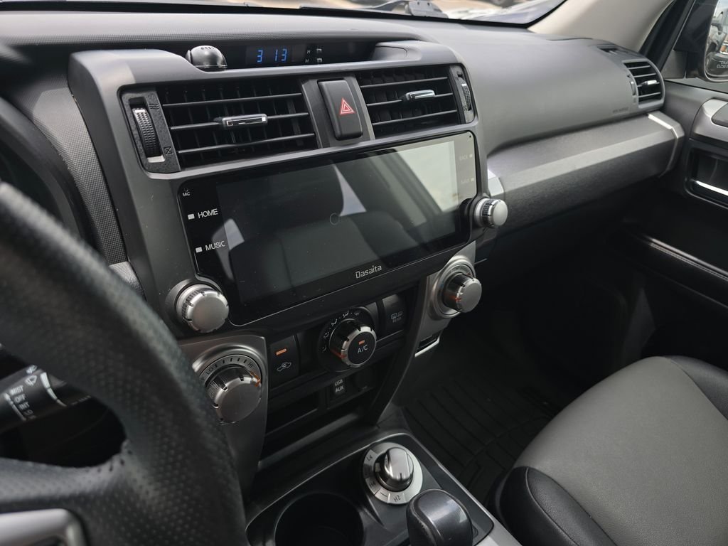 Used 2017 Gray Toyota SR5 Premium image 27