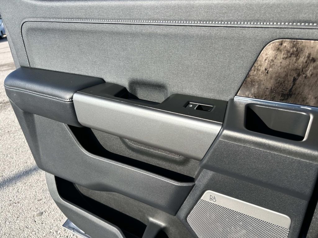 Certified Used 2025 Carbonized Gray Metallic Ford Lariat image 19