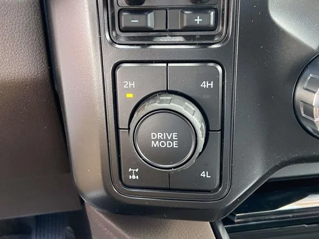 New 2026 Marsh Gray Ford King Ranch image 25