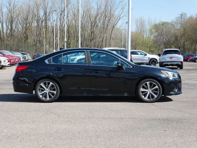Used 2017 Black Subaru 2.5i image 7