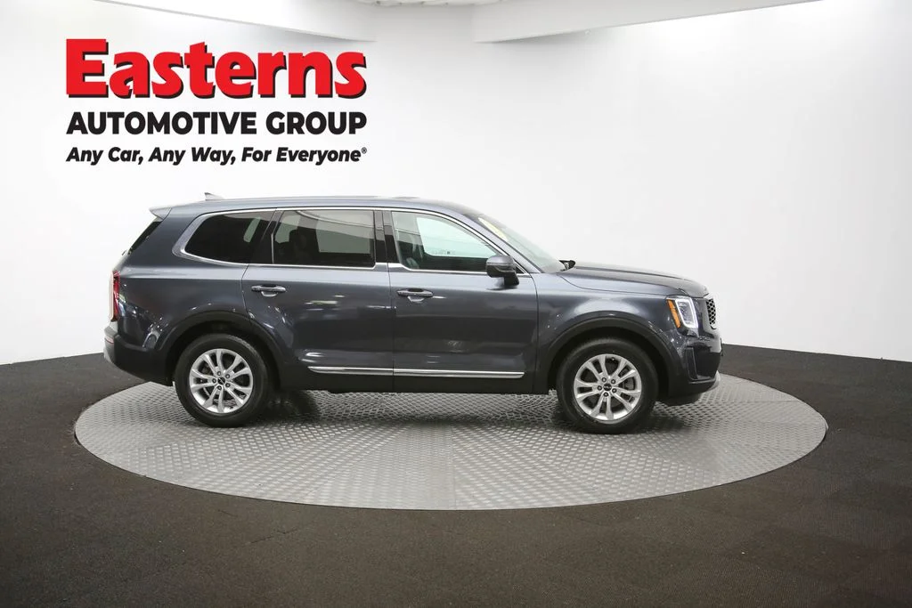 Used 2022 Gray Kia LX image 46