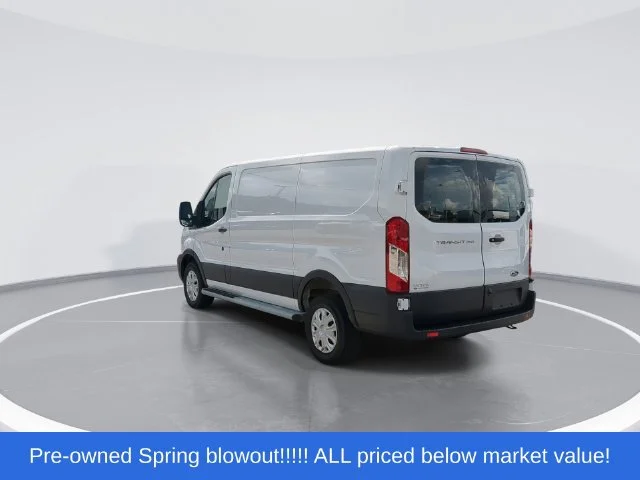 Used 2025 White Ford XL image 6