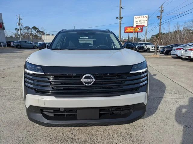New 2026 Aspen White TriCoat / Super Black Two-tone Nissan SV image 9