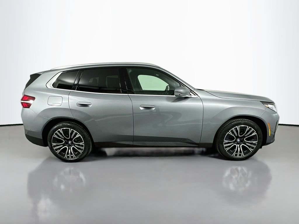 New 2026 Skyscraper Grey Metallic BMW 30 xDrive image 4