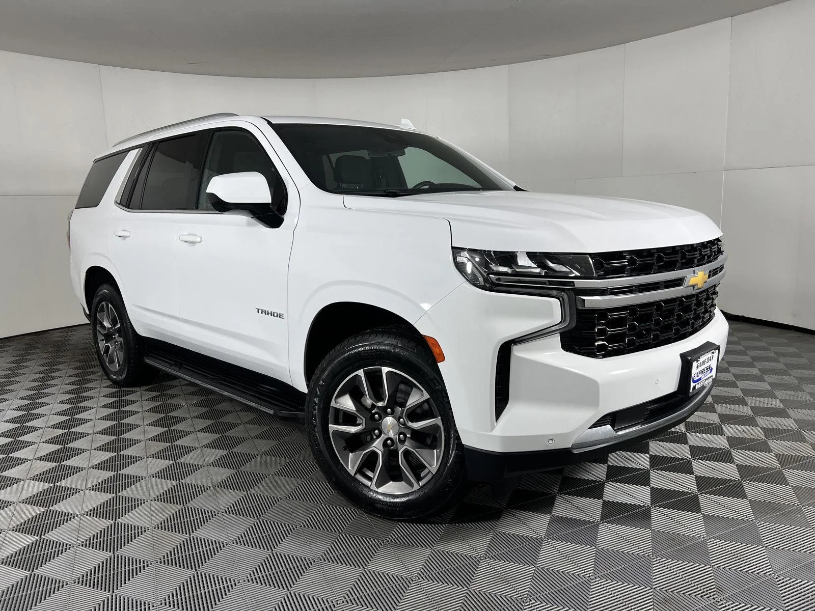 Used 2024 Summit White Chevrolet LS image 45