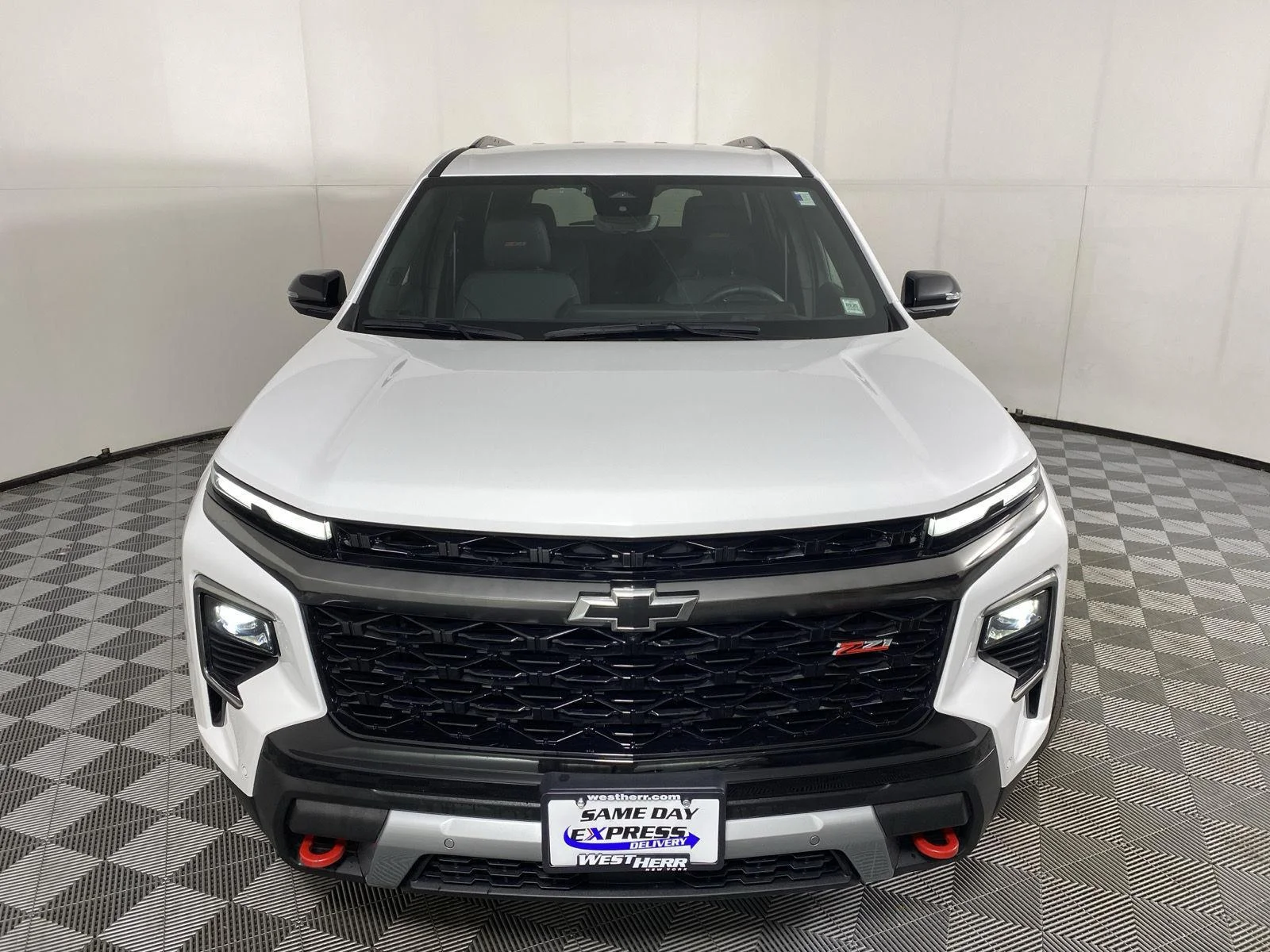 Used 2024 Summit White Chevrolet AWD Z71 image 9