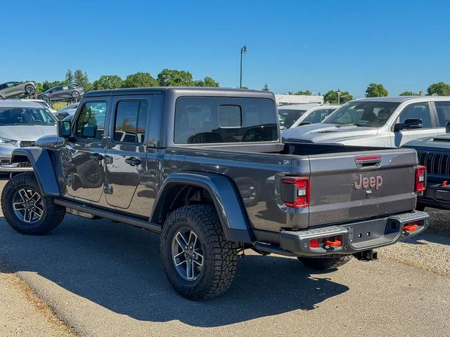 New 2026 Granite Crystal Metallic Clear-Coat Exterior Paint Jeep Mojave X image 12