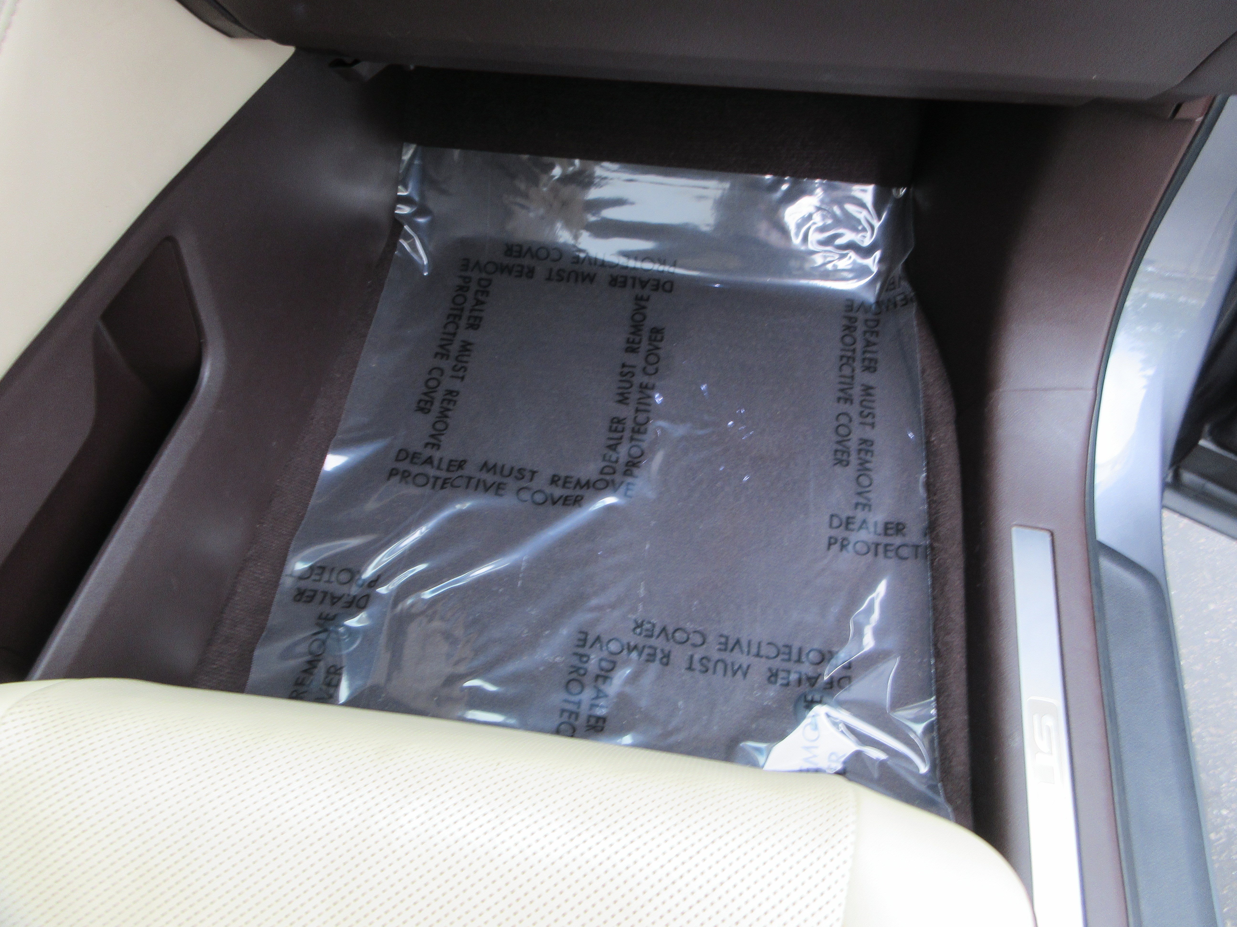 Used 2016 Nebula Gray Pearl Lexus 450h image 26