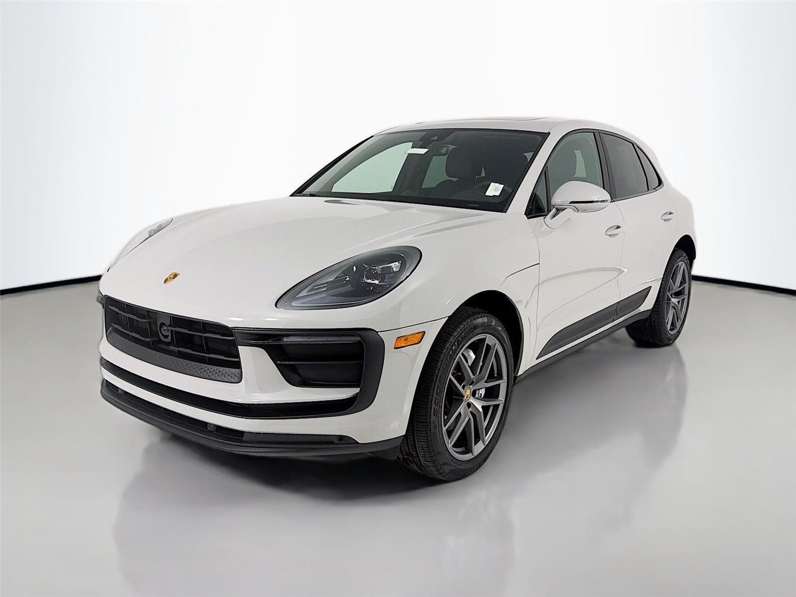 2025 Porsche Macan T