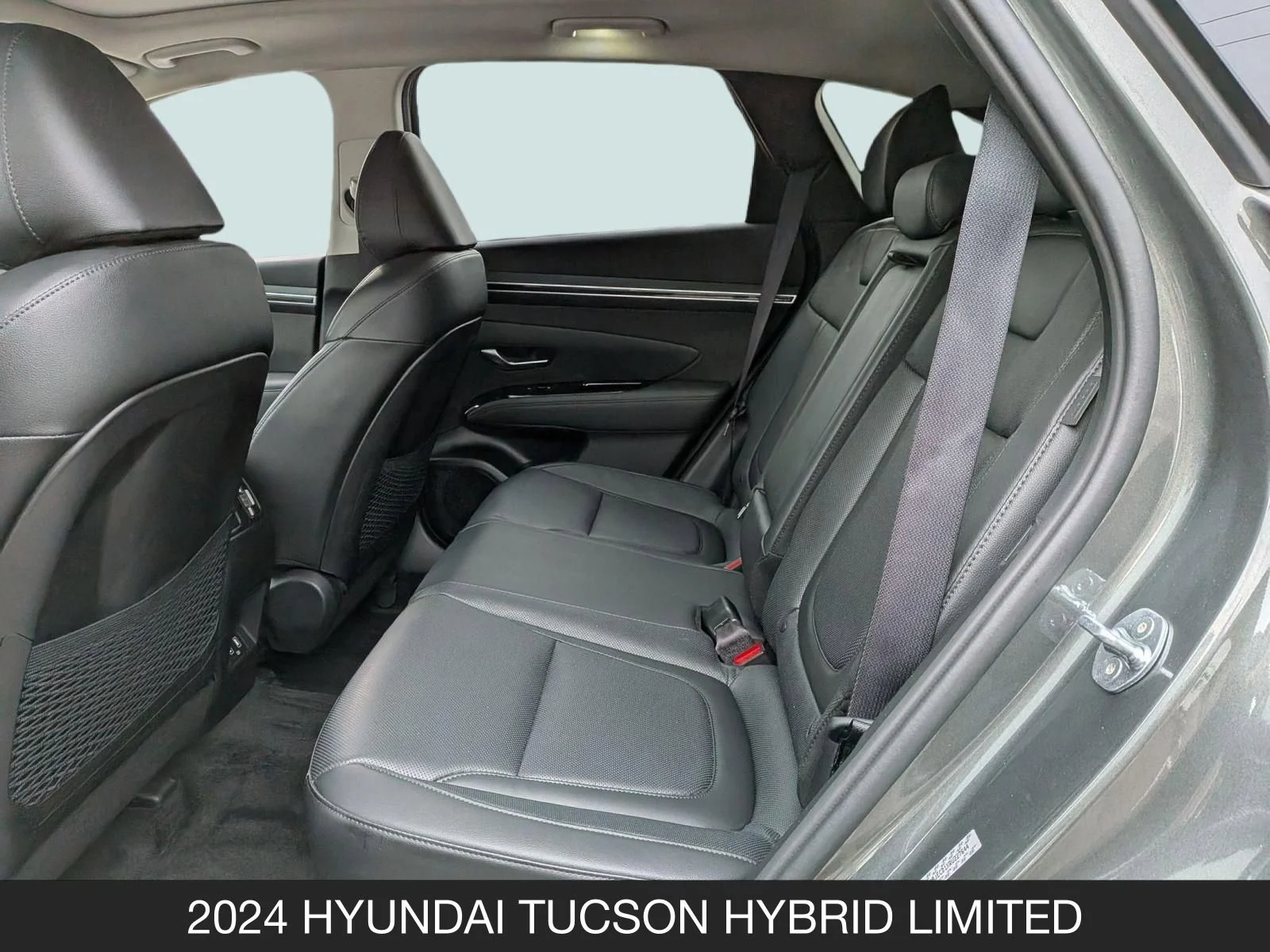 Used 2024 Amazon Gray Hyundai Limited image 17
