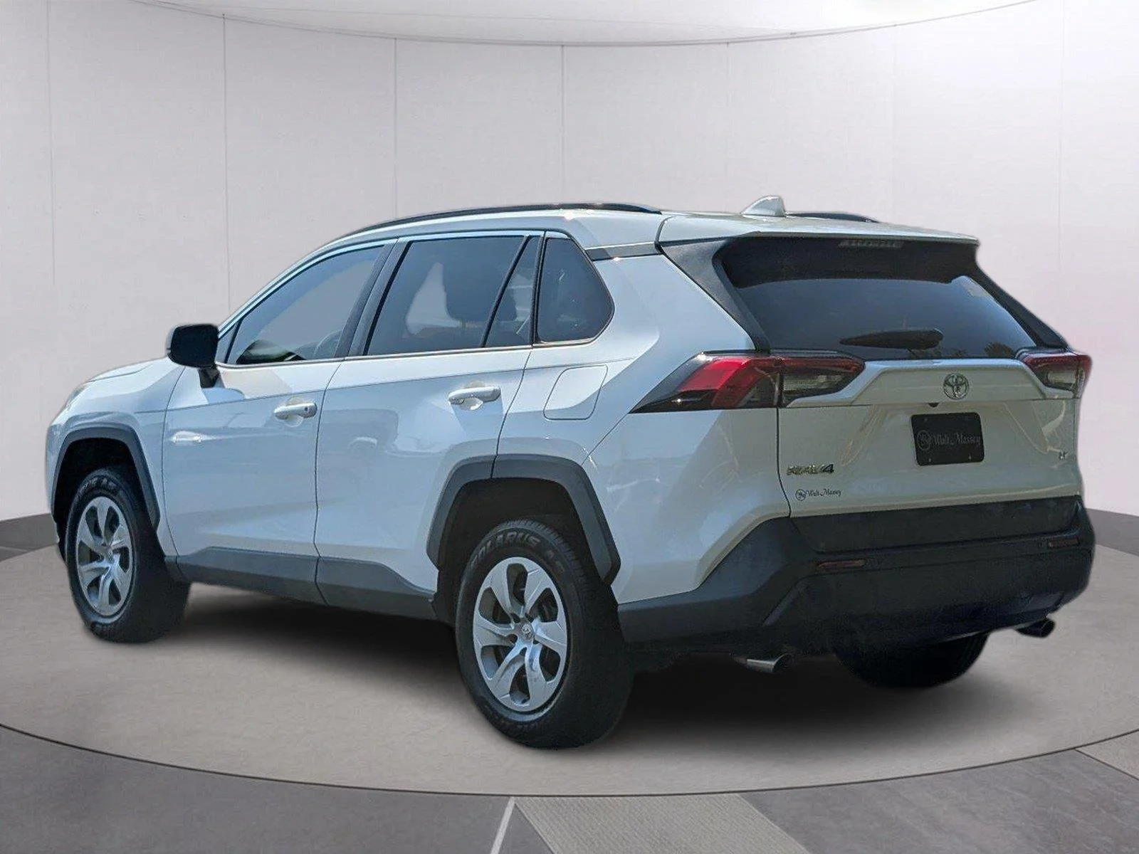 Used 2019 Super White Toyota LE image 3