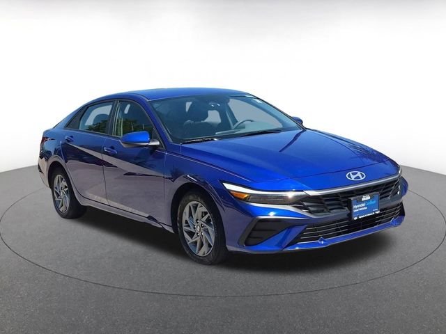 Used 2024 Blue Hyundai SEL image 1