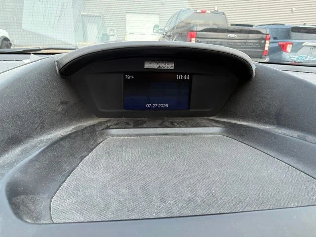 Used 2015 Silver Ford SE image 15