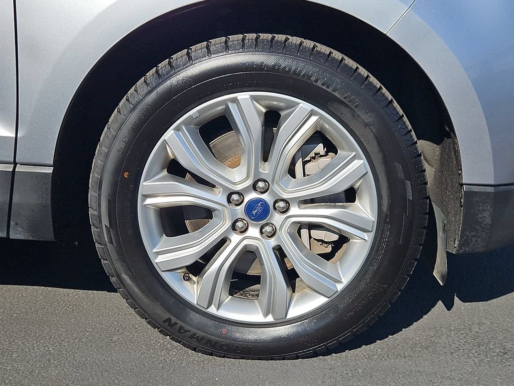 Used 2022 Silver Ford Titanium image 26