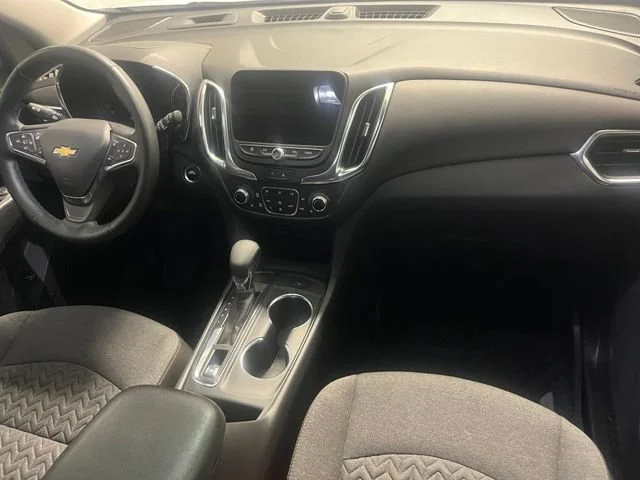 Used 2023 Iridescent Pearl Tricoat Chevrolet LT image 17