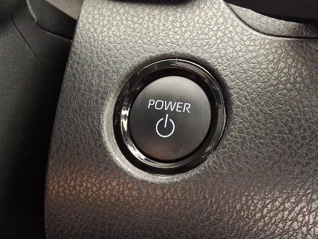 Used 2025  Toyota XSE image 31