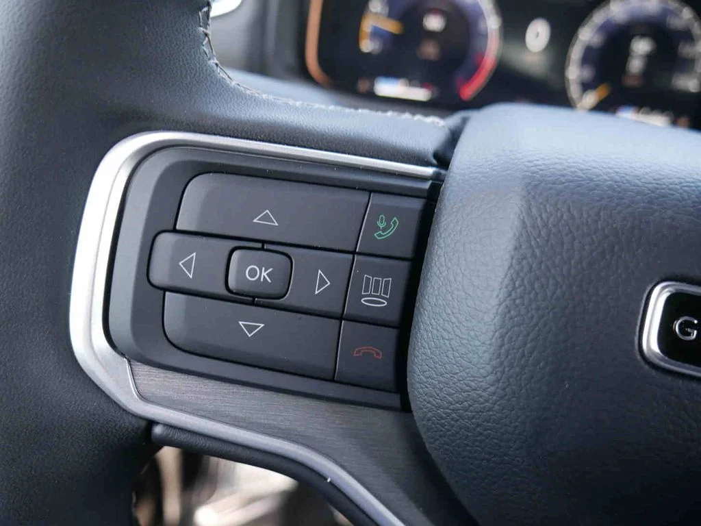 New 2026 Black Jeep Limited Altitude image 41