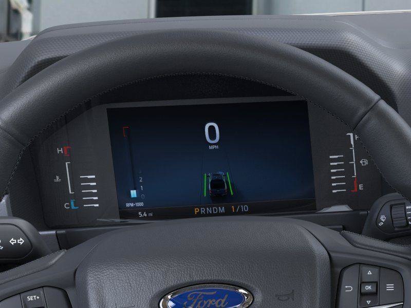 New 2025 Oxford White Ford XLT image 14
