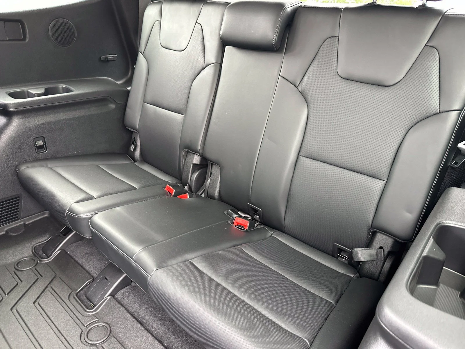Used 2025 Black Kia SX-Prestige image 6