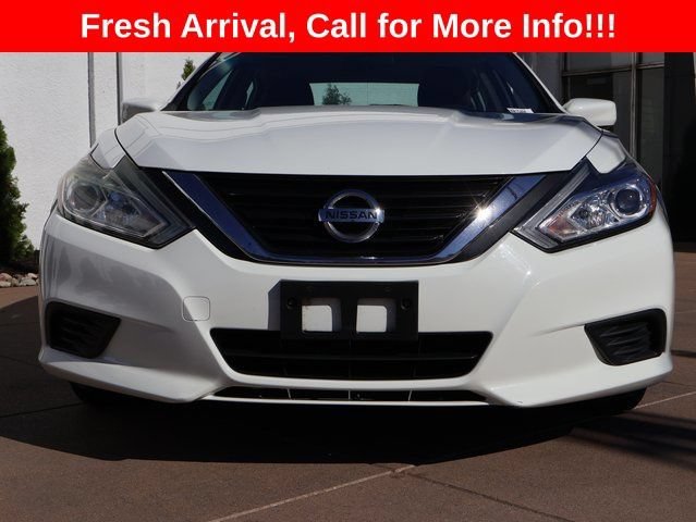 Used 2017 Nissan Altima S with VIN 1N4AL3AP7HC236072 for sale in Kansas City