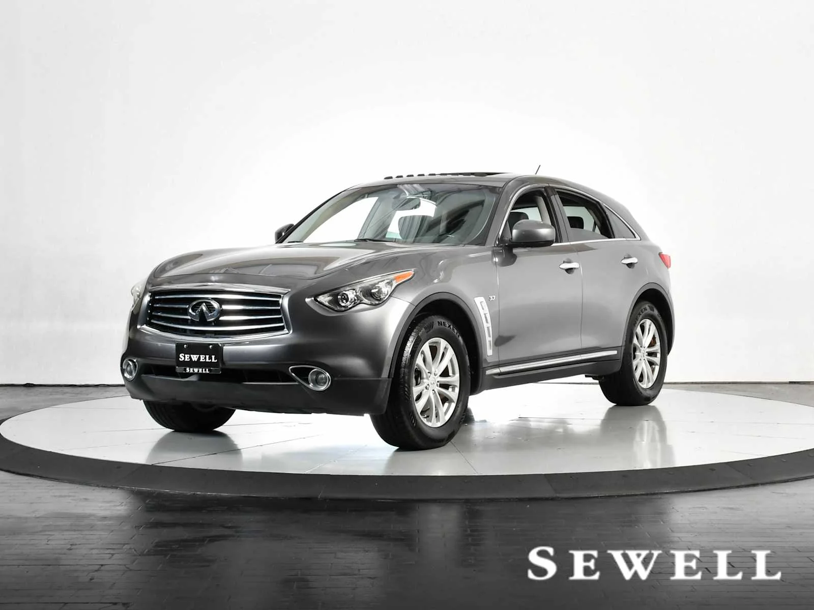 2016 INFINITI QX70 
