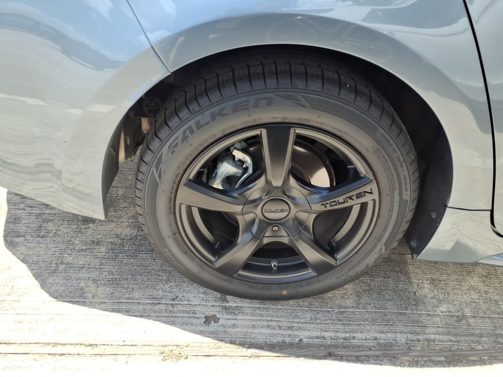 Used 2020 Celestite Toyota LE image 9