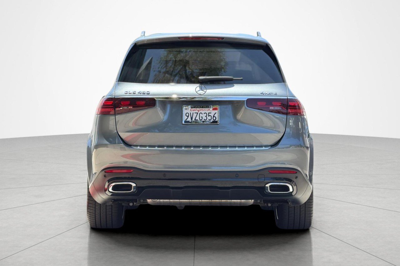 Used 2026 SELENITE GREY METALL Mercedes-Benz GLS 450 image 4