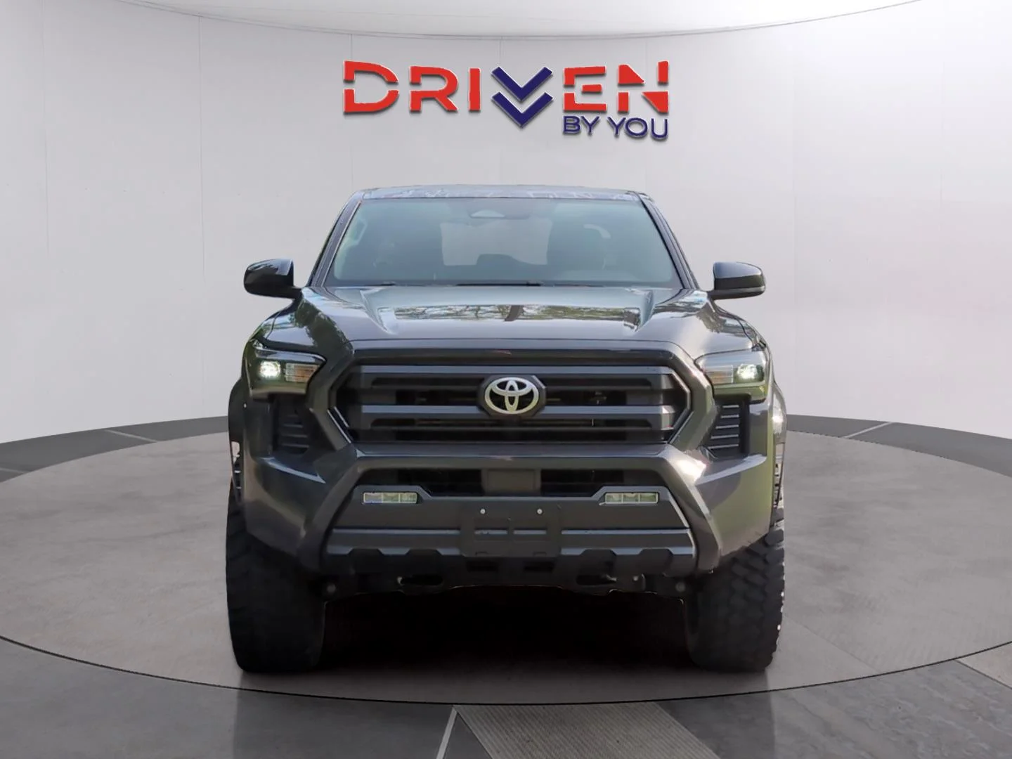 Used 2025 Underground Toyota SR5 image 8