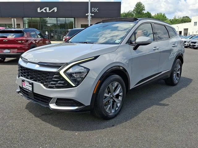 Used 2023 Gray Kia SX image 4