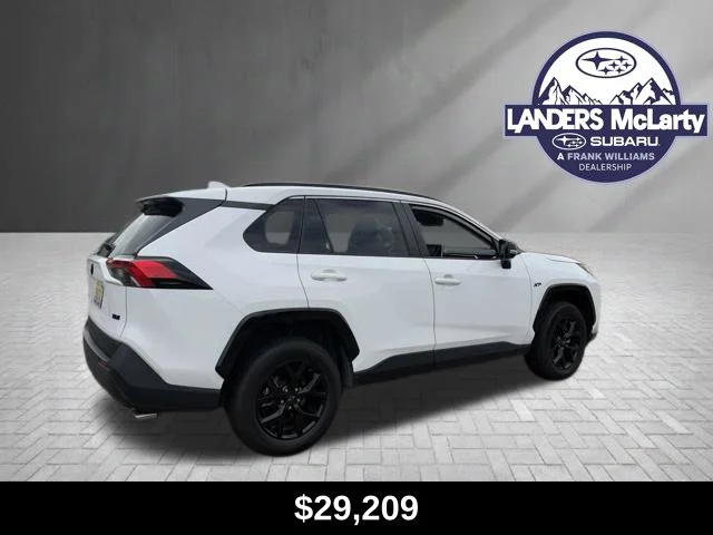 Used 2024 White Toyota XLE image 5