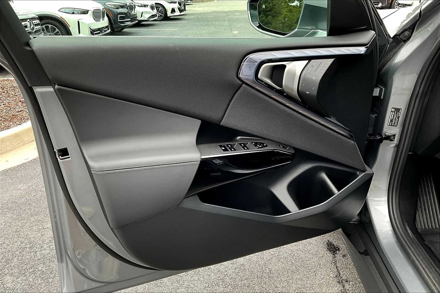 New 2026 Skyscraper Grey Metallic BMW 30 xDrive image 10