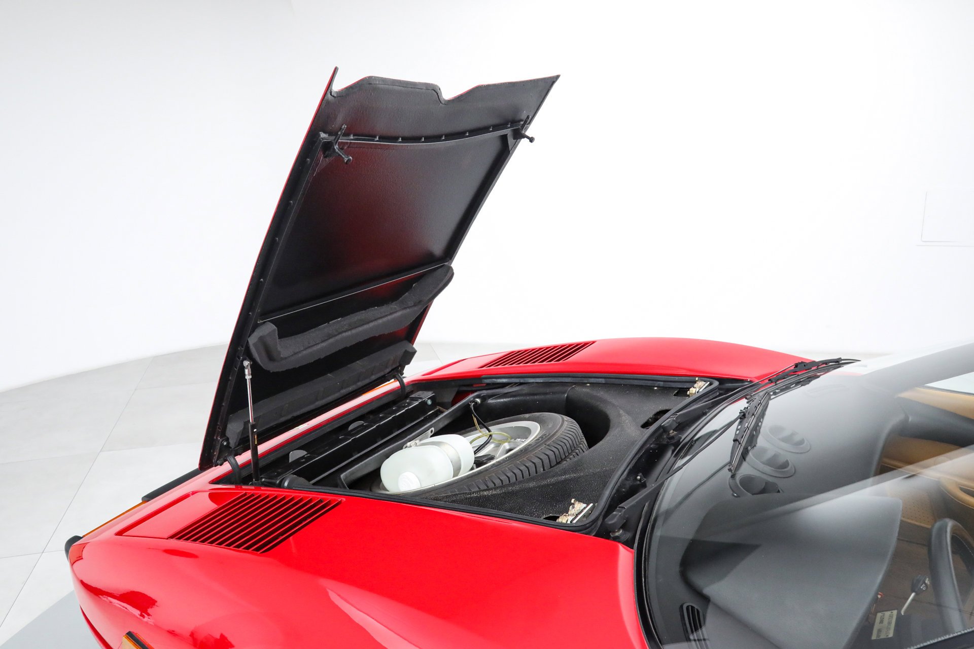 Used 1981 Red Ferrari  image 19