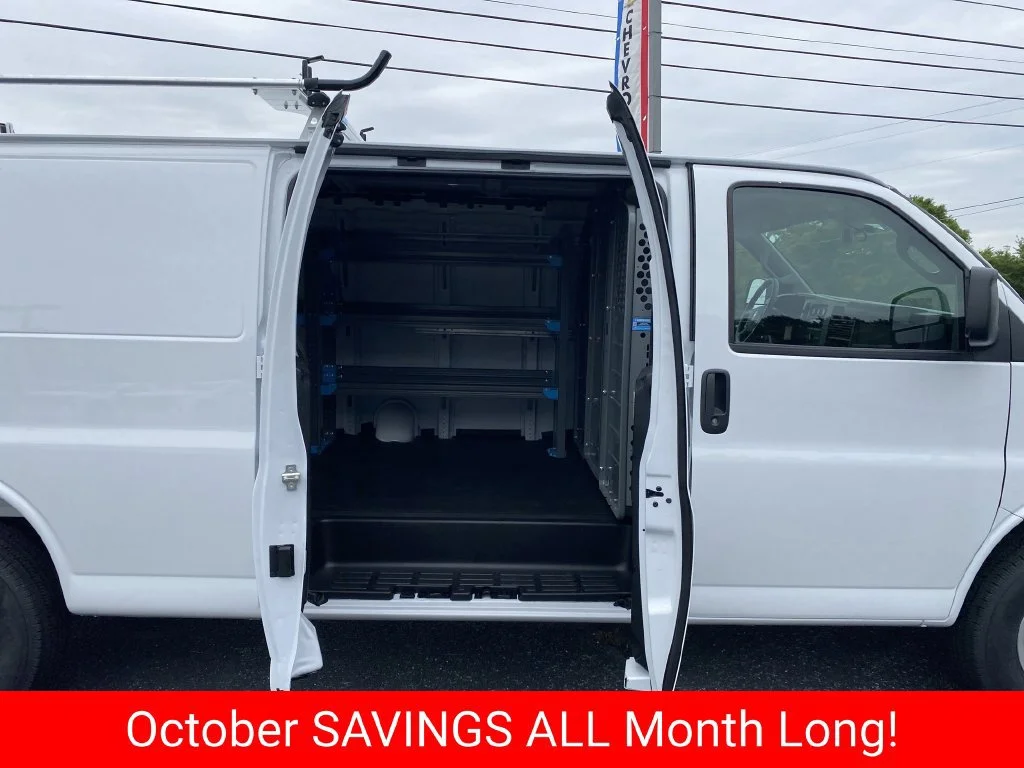 2026 Chevrolet Express Cargo Work Van - Photo 25
