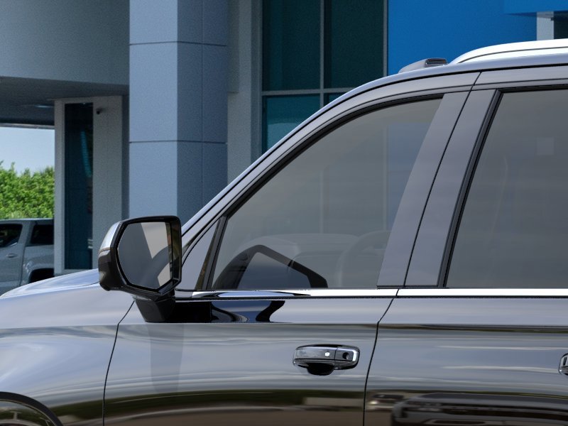 2026 Chevrolet Suburban Premier - Photo 14
