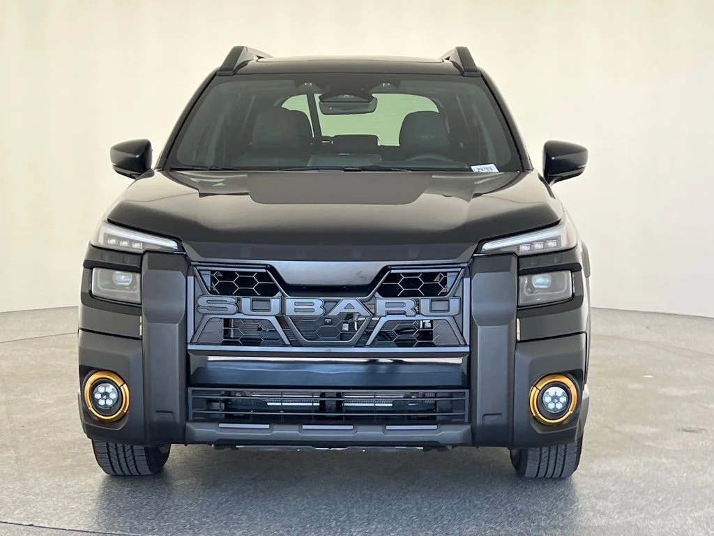 New 2026 CRYSTAL BLACK SILICA Subaru Wilderness image 10