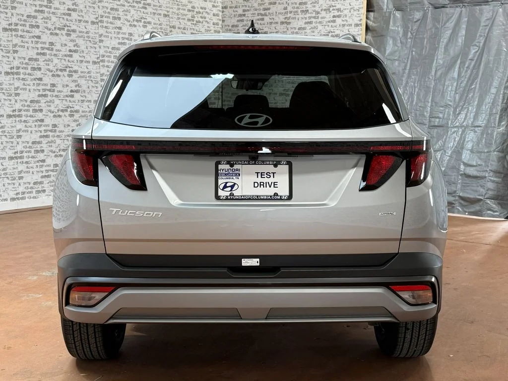 New 2026 Shimmering Silver Hyundai SEL image 7