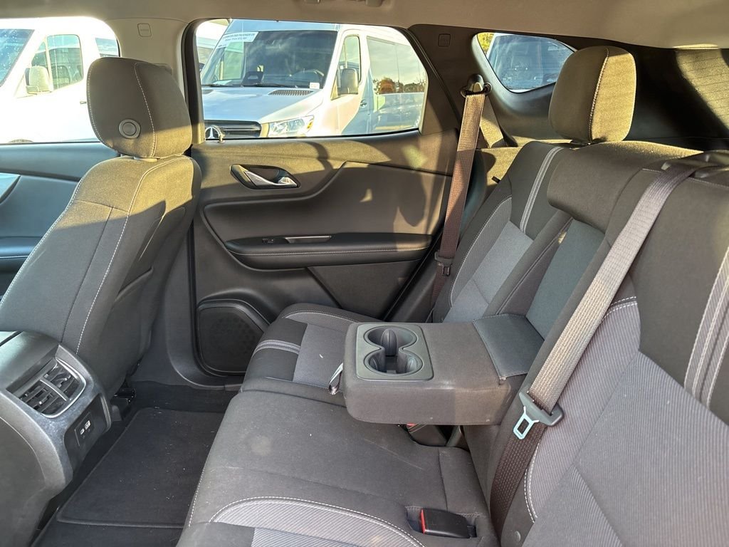 Used 2025 Black Chevrolet LT image 24