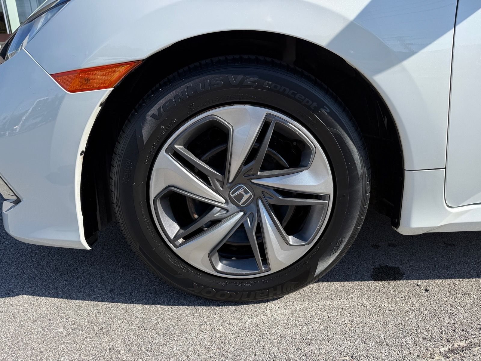 Used 2020 White Honda LX image 9