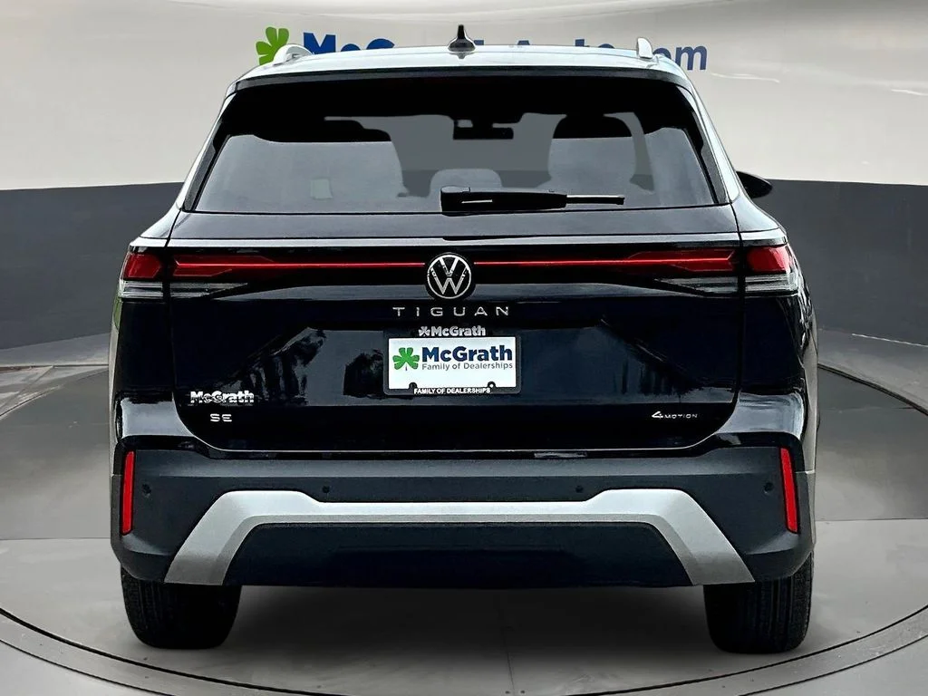 New 2026 Black Volkswagen 2.0T SE image 4