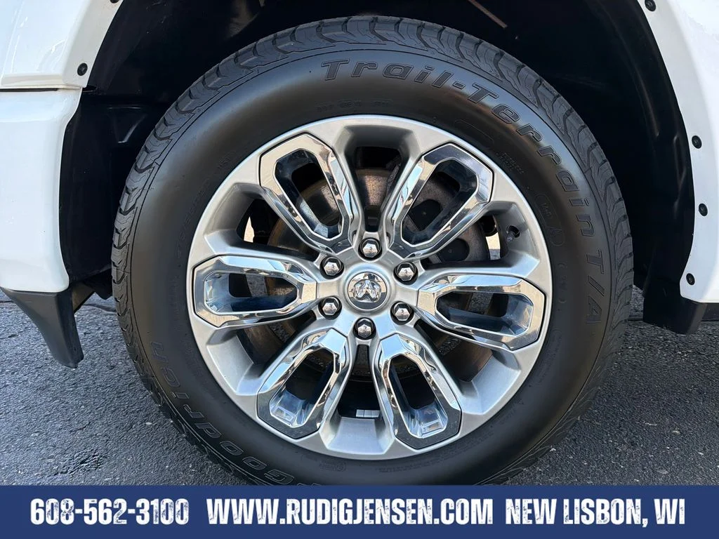 Used 2022 White Ram Laramie image 28