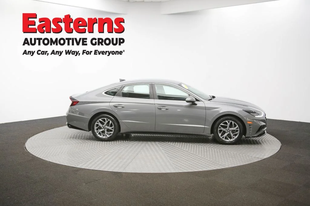Used 2023 Gray Hyundai SEL image 41