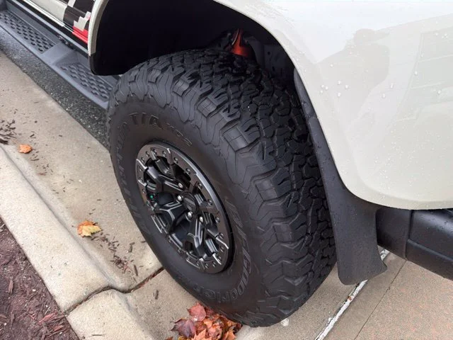 Used 2025 Beige Ford Raptor image 8