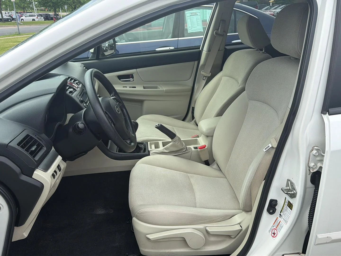 Used 2013 Satin White Pearl Subaru Premium image 11
